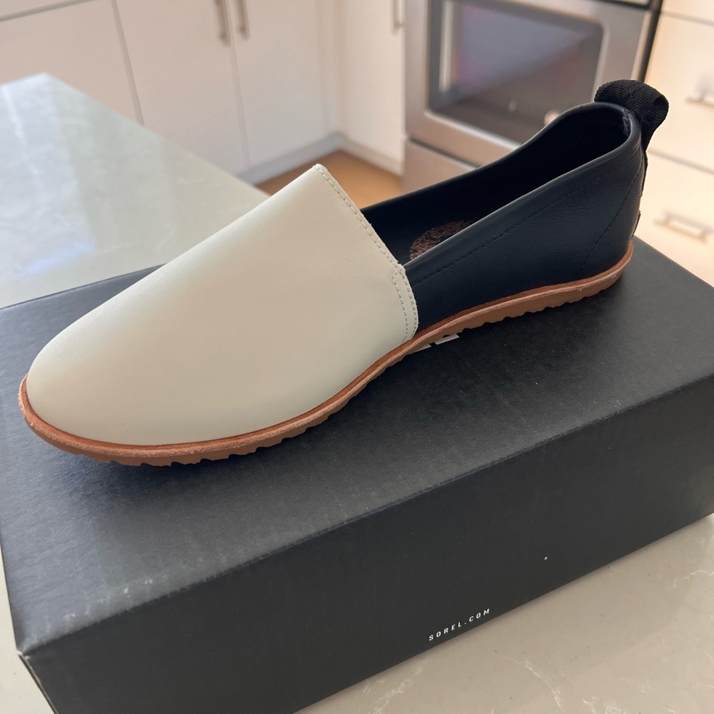 Sorel Ella Slip On (10) NWT